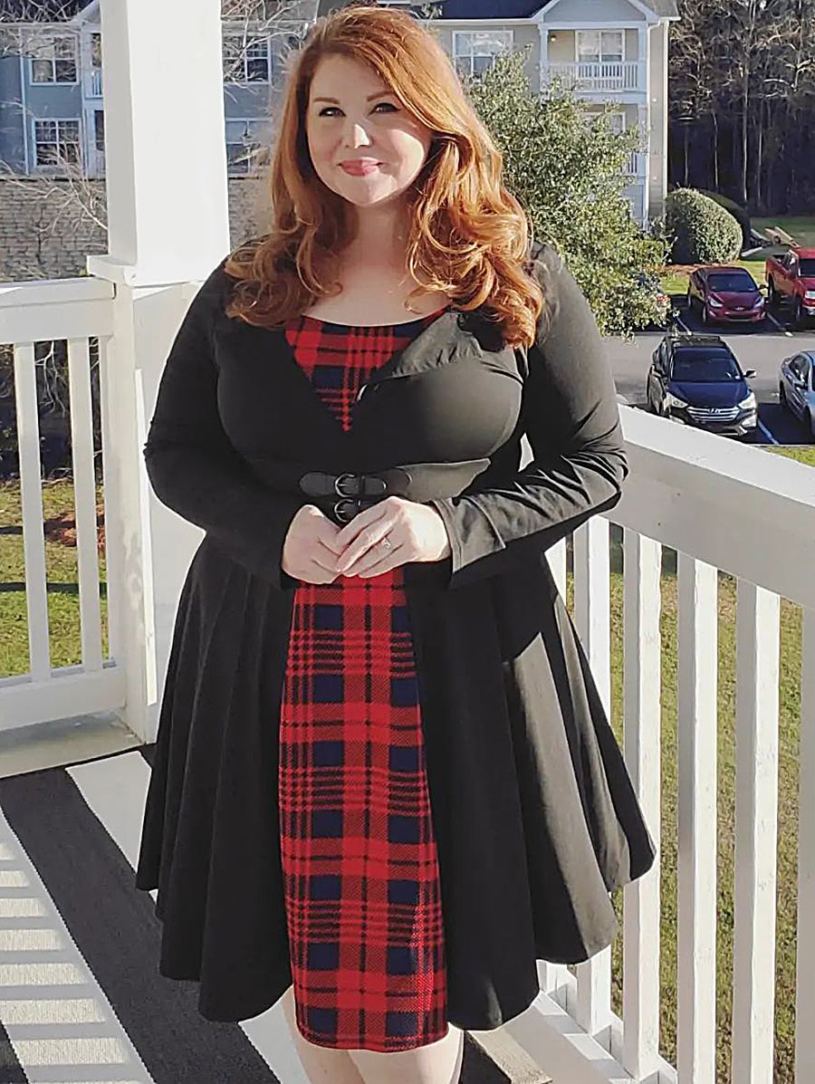 plus size vintage dresses cocktail and party Pinup Black White Bow Print wedding Flare Dress, 2XL / Black This dress features a gorgeous floral print throughout a beige background Plus Size Vintage Party Dresses